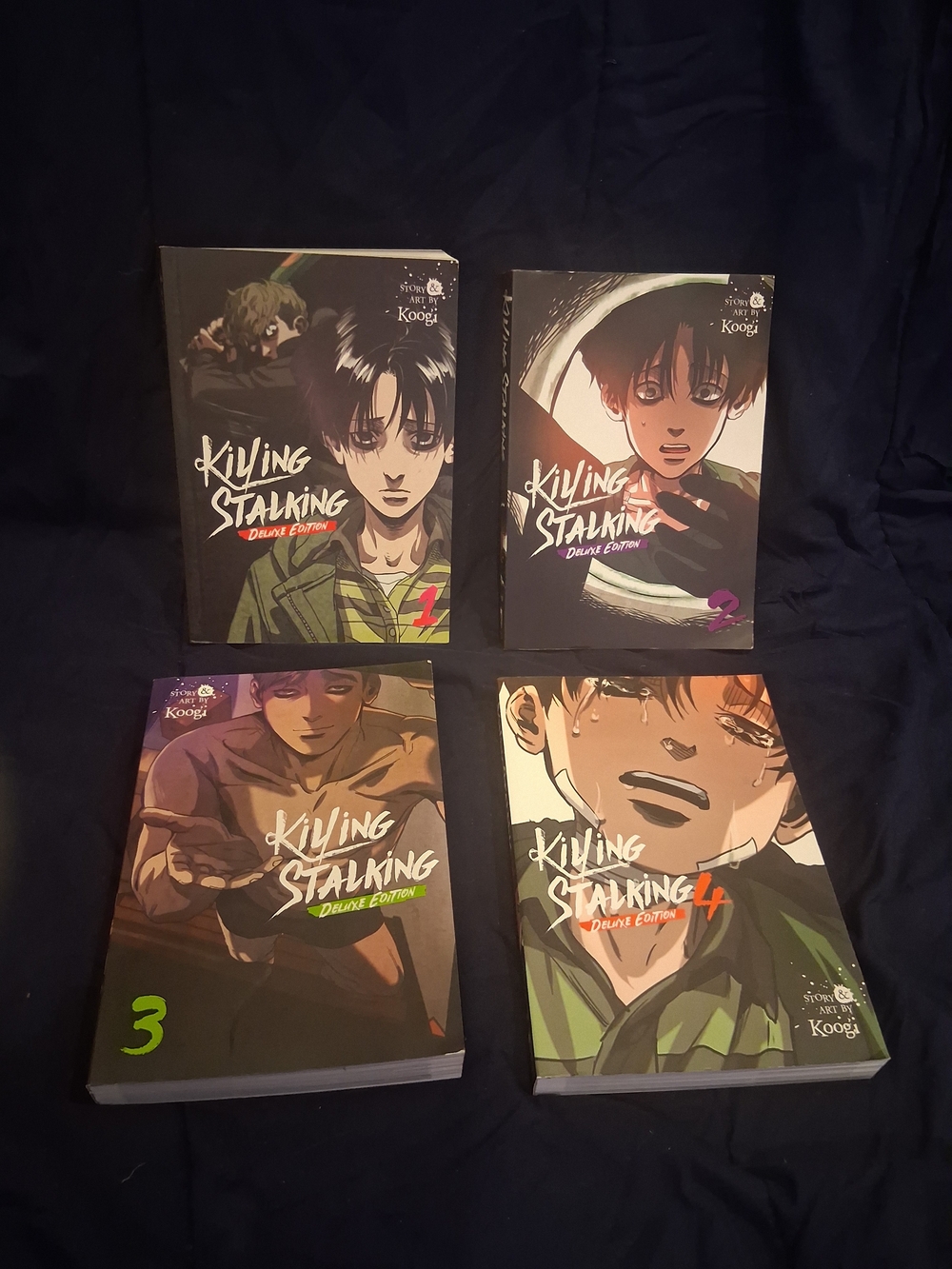 Killing Stalking: Deluxe Edition manga set (Volumes 1–4)